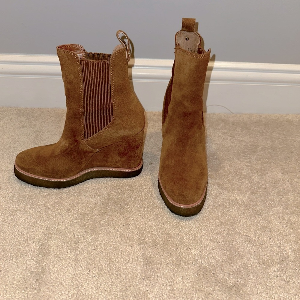 Steve Madden Adorable Wedges